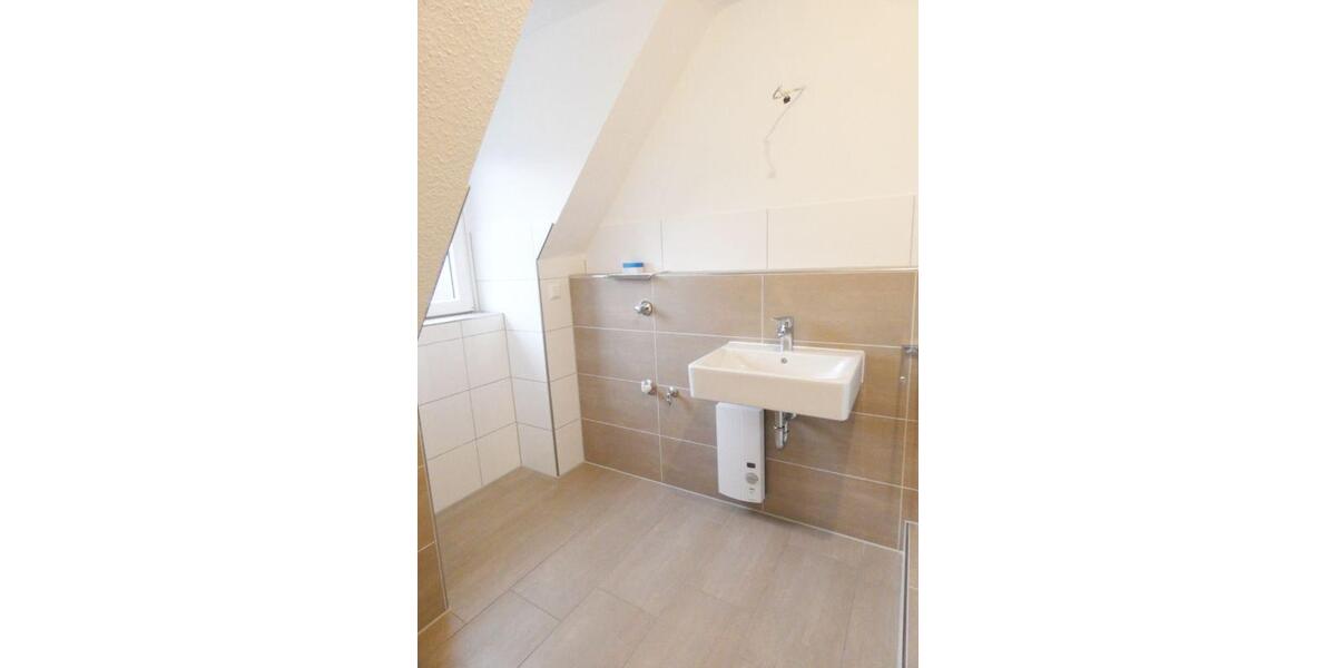 Dachgeschoßwohnung Essen Stadtbezirk III - 3 Zimmer, 78 m&sup2;, 679&euro; | Angebot:25131713