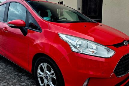 Ford B-Max 148.000 km 3.990 &euro; Oberhausen 46047