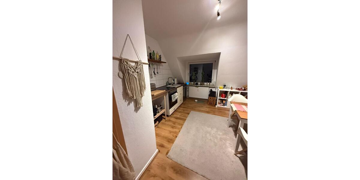 Dachgeschoßwohnung Recklinghausen Berghausen - 4 Zimmer, 65 m&sup2;, 590&euro; | Angebot:26019131