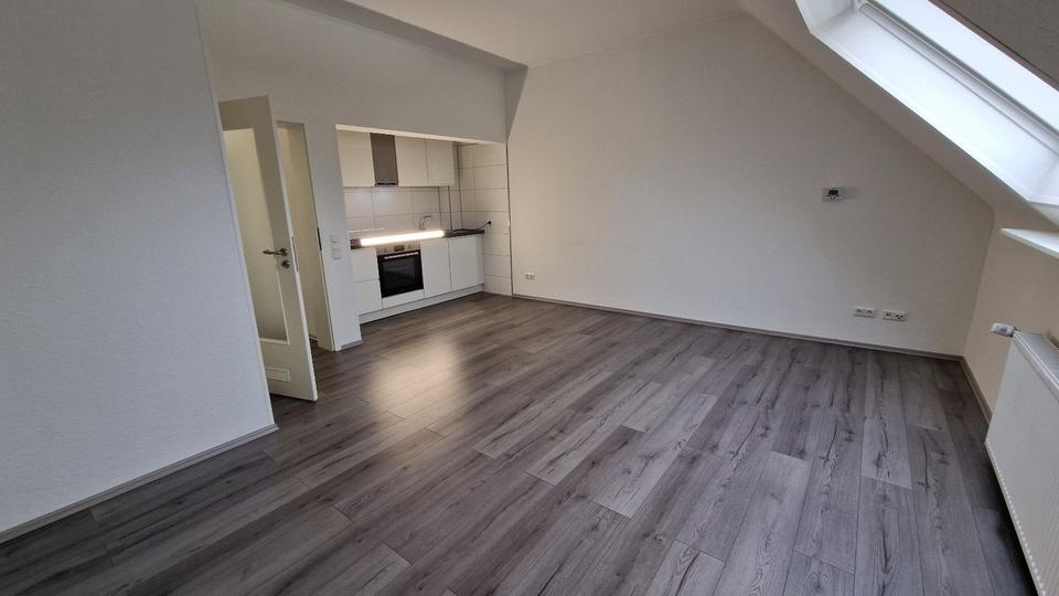 Dachgeschoßwohnung Essen Stadtbezirk IV - 2 Zimmer, 41 m&sup2;, 500&euro; | Angebot:26560399