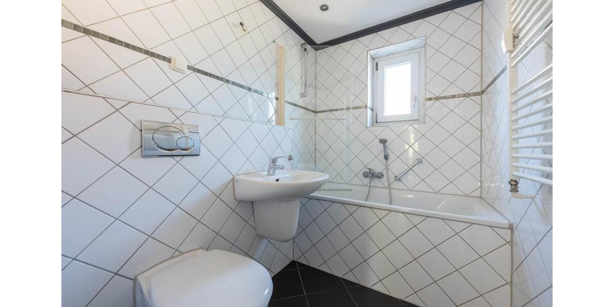 Etagenwohnung Essen Stadtbezirk VI - 2 Zimmer, 48 m&sup2;, 490&euro; | Angebot:24679092