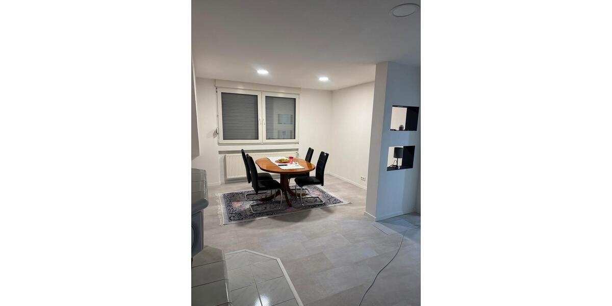 Dachgeschoßwohnung Gelsenkirchen Gelsenkirchen-Mitte - 3 Zimmer, 110 m&sup2;, 695&euro; | Angebot:25764280