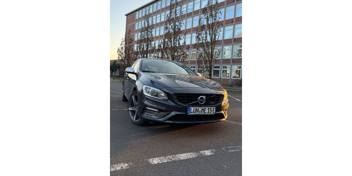 Volvo V60 247.569 km 10.100 &euro; Lünen 44534