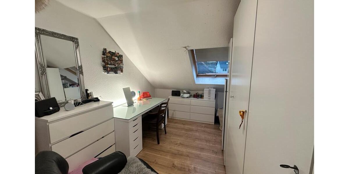 Etagenwohnung Dortmund Hombruch - 4 Zimmer, 85 m&sup2;, 350.000&euro; | Angebot:26126913