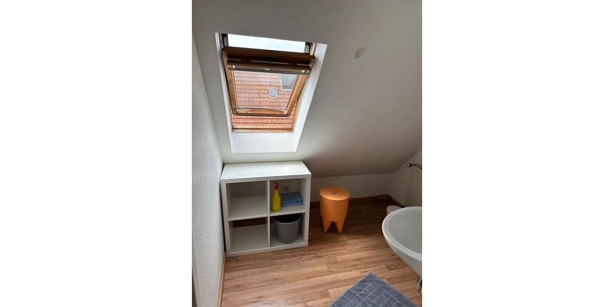 Dachgeschoßwohnung Dortmund Mengede - 1 Zimmer, 20 m&sup2;, 350&euro; | Angebot:26031725