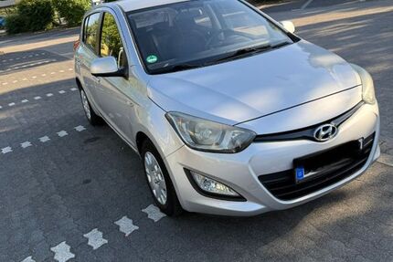 Hyundai i20 121.000 km 3.500 &euro; Bottrop 46238