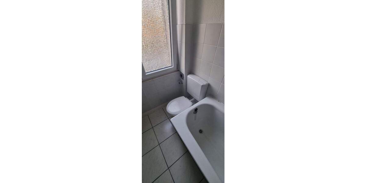 Etagenwohnung Mülheim an der Ruhr Mitte - 2 Zimmer, 49 m&sup2;, 350&euro; | Angebot:26160060