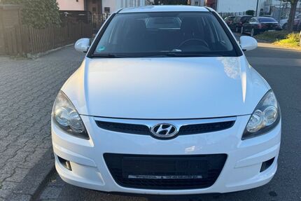 Hyundai i30 92.000 km 3.999 &euro; Gelsenkirchen 45879