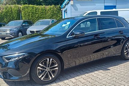 Mercedes-Benz A 200 2.950 km 27.480 &euro; Essen 45307