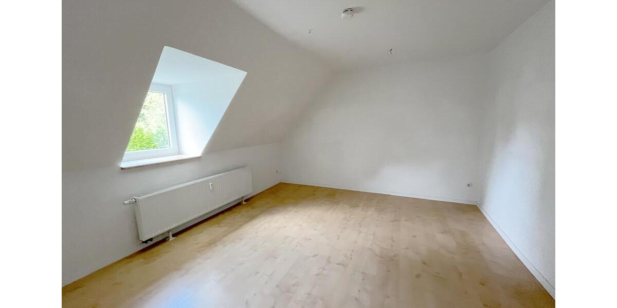 Etagenwohnung Gelsenkirchen Ückendorf - 5 Zimmer, 96 m&sup2;, 750&euro; | Angebot:26588056