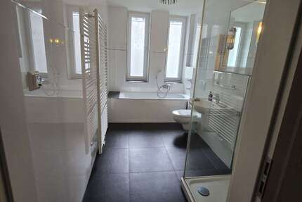 Wohnung Dortmund Innenstadt West - 2 Zimmer, 96 m&sup2;, 910&euro; | Angebot:25601950