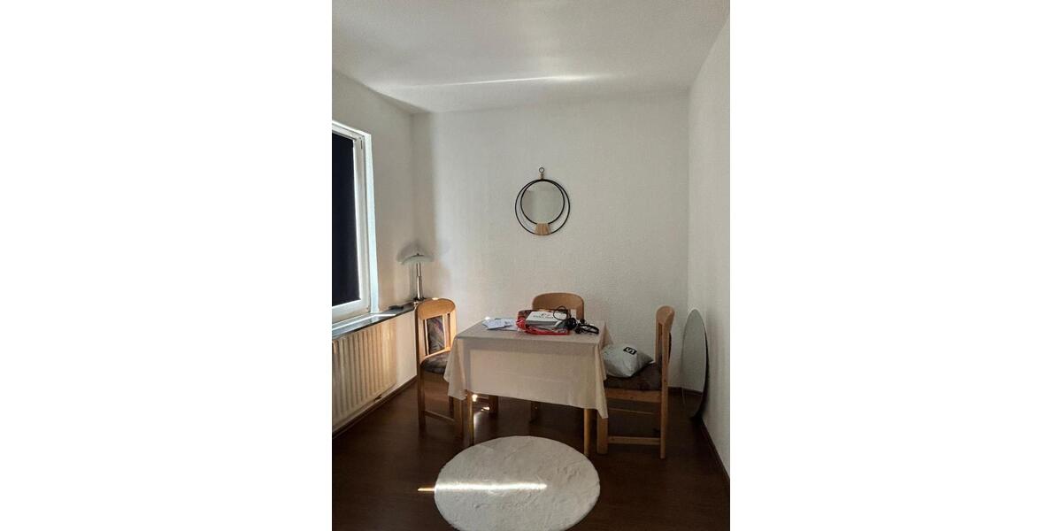 Etagenwohnung Essen Stadtkern - 1 Zimmer, 40 m&sup2;, 750&euro; | Angebot:27604811