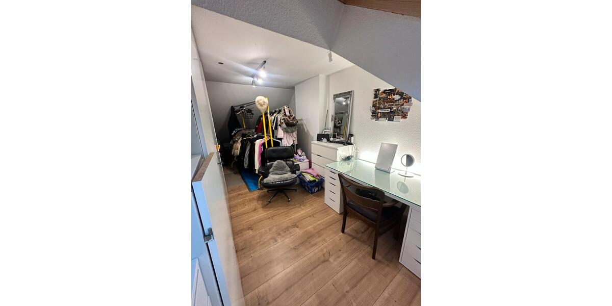 Etagenwohnung Dortmund Hombruch - 4 Zimmer, 85 m&sup2;, 350.000&euro; | Angebot:26126913
