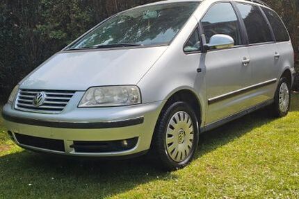 VW Sharan 274.000 km 2.450 &euro; Oberhausen 46119