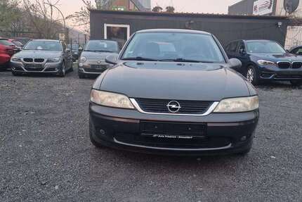 Opel Vectra 134.000 km 1.990 &euro; Bottrop 46238