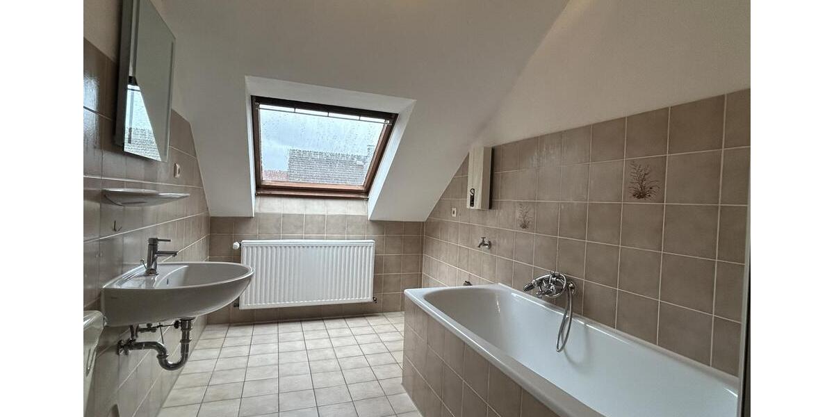 Dachgeschoßwohnung Dorsten Altstadt - 4.5 Zimmer, 75 m&sup2;, 610&euro; | Angebot:25803947