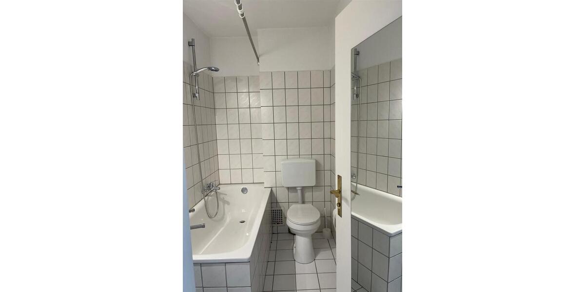 Dachgeschoßwohnung Mülheim an der Ruhr Mellinghofen - 1.5 Zimmer, 35 m&sup2;, 350&euro; | Angebot:26019344