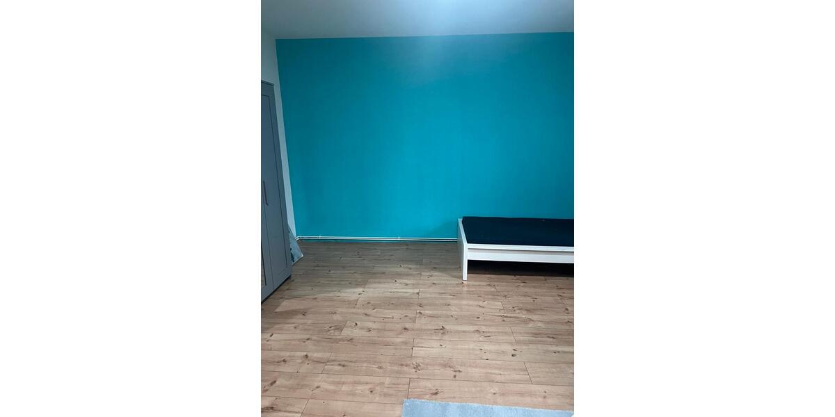 Etagenwohnung Essen Stadtbezirk VI - 1 Zimmer, 16 m&sup2;, 350&euro; | Angebot:24983387