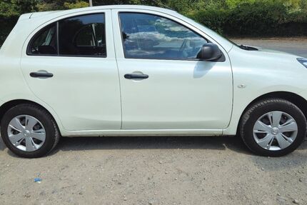 Nissan Micra 76.339 km 5.900 &euro; Oberhausen 46147