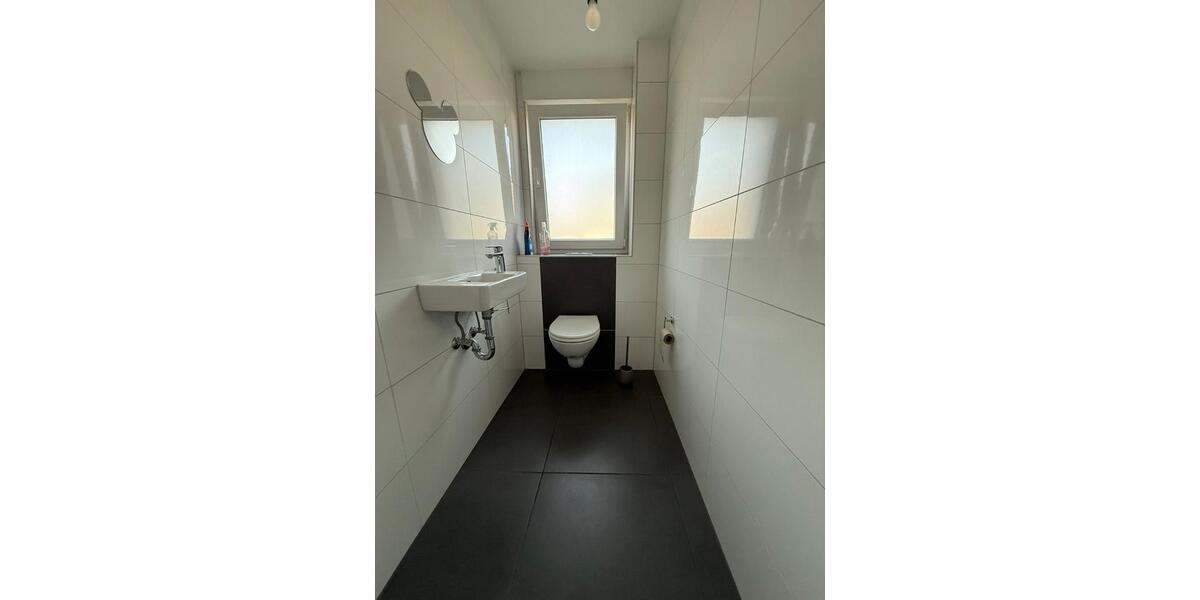 Etagenwohnung Hünxe - 4 Zimmer, 105 m&sup2;, 1.295&euro; | Angebot:25406304