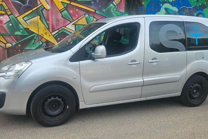 Peugeot Partner 264.559 km 5.500 &euro; Essen 45356