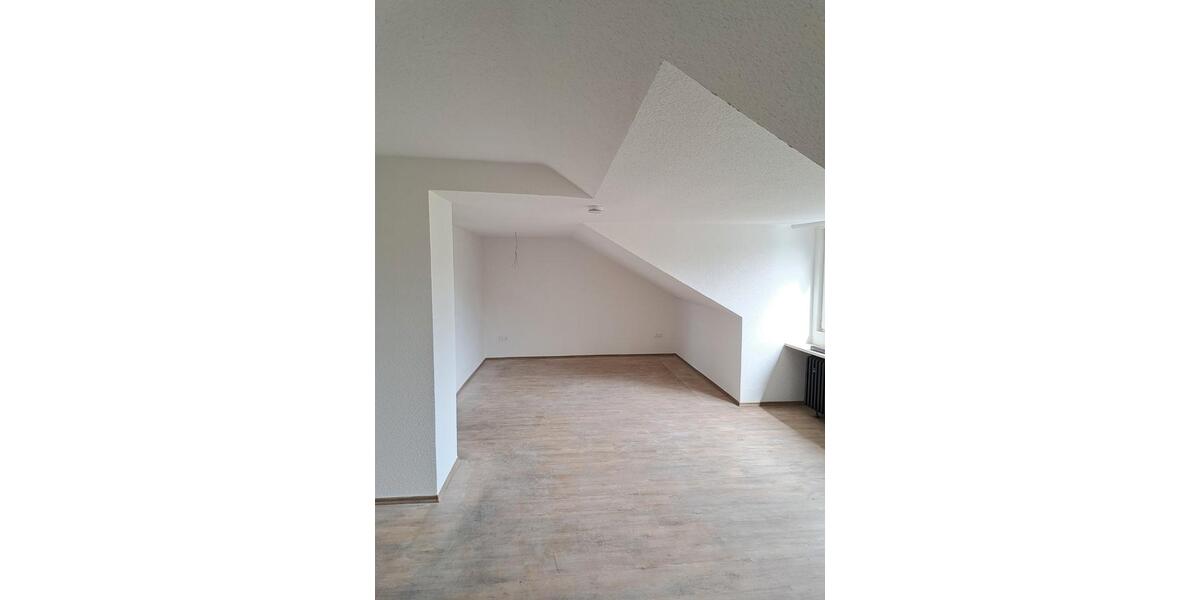 Dachgeschoßwohnung Essen Stadtbezirk IV - 2 Zimmer, 62 m&sup2;, 465&euro; | Angebot:26560437