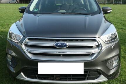 Ford Kuga 42.140 km 12.490 &euro; Mülheim Ruhr 45475