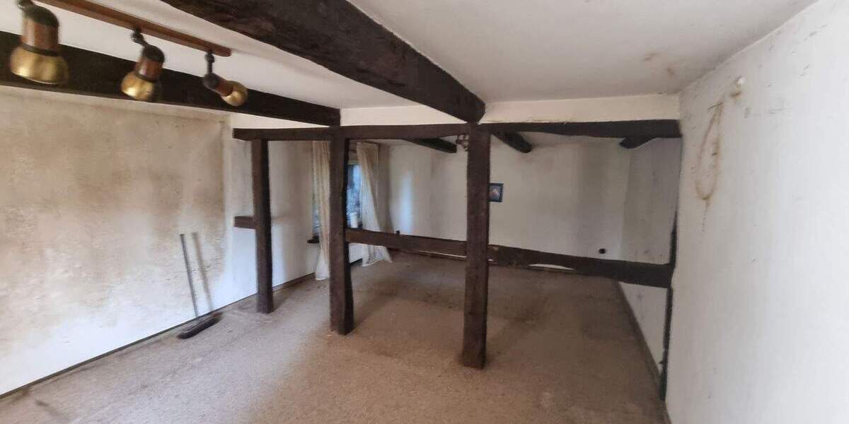 Einfamilienhaus Hattingen Niederwenigern - 8 Zimmer, 230 m&sup2;, 409.000&euro; | Angebot:25686363