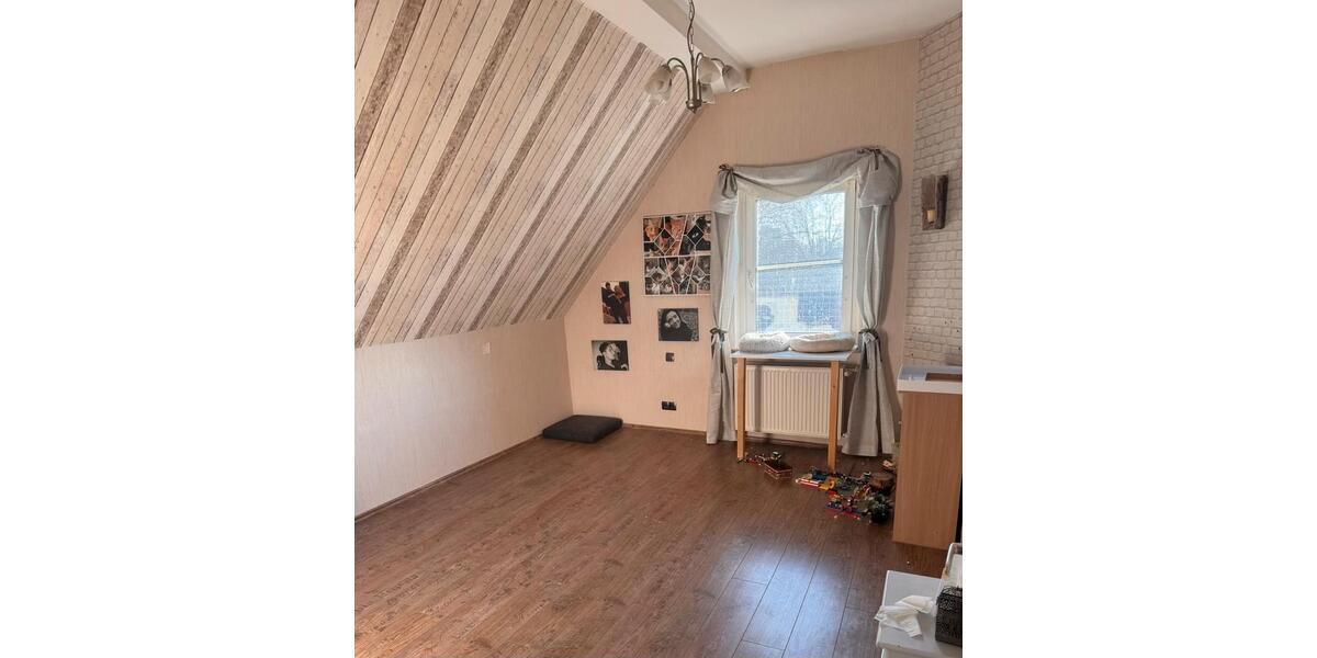 Etagenwohnung Gladbeck Alt-Rentfort - 5.5 Zimmer, 131 m&sup2;, 239.000&euro; | Angebot:25901027