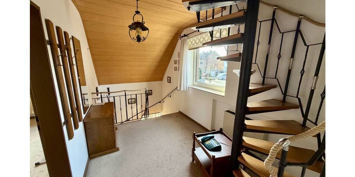 Doppelhaushälfte Dinslaken Bruch - 3 Zimmer, 100 m&sup2;, 340.000&euro; | Angebot:25999213