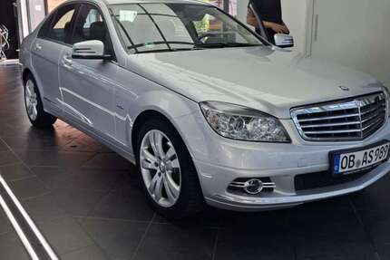 Mercedes-Benz 180 90.000 km 14.500 &euro; Oberhausen 46045