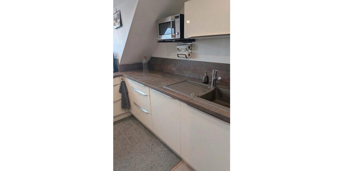 Dachgeschoßwohnung Essen Stadtbezirk III - 3 Zimmer, 77 m&sup2;, 1.050&euro; | Angebot:26028925