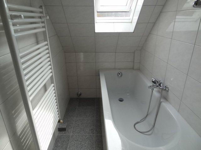 Dachgeschoßwohnung Recklinghausen - 2.5 Zimmer, 50 m&sup2;, 425&euro; | Angebot:26647322