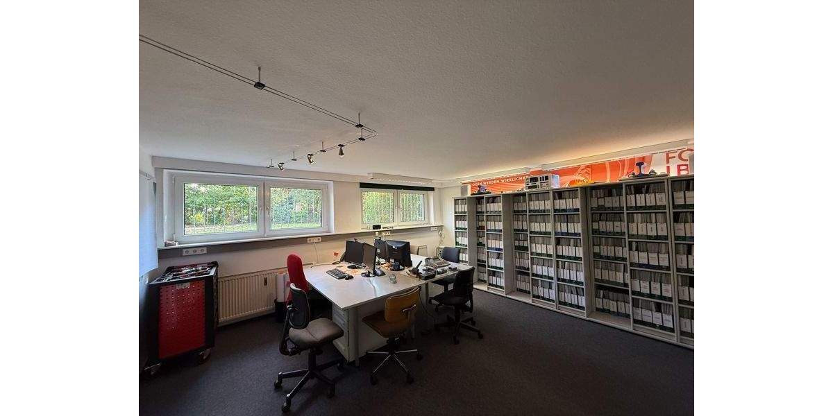 Gewerbeobjekt Essen Holsterhausen - 1.720&euro; | Angebot:25899800