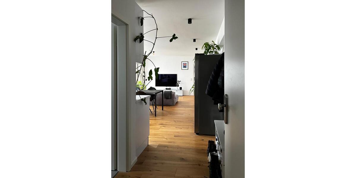 Etagenwohnung Essen Stadtkern - 2 Zimmer, 83 m&sup2;, 960&euro; | Angebot:25261449