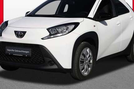 Toyota Aygo 23.700 km 12.689 &euro; Oberhausen 46149
