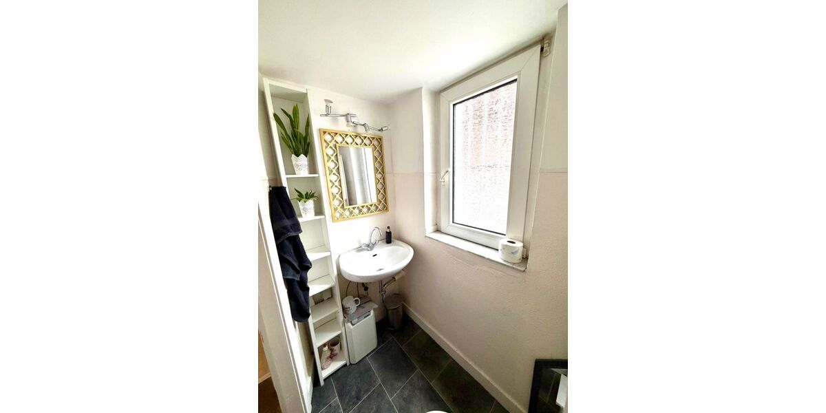 Kosmetik Büro Ladenlokal Agentur Praxis in Essen-Borbeck, 25 qm, hell und freundlich renoviert - Gewerbeobjekt Essen Bergeborbeck | Angebot:26296237