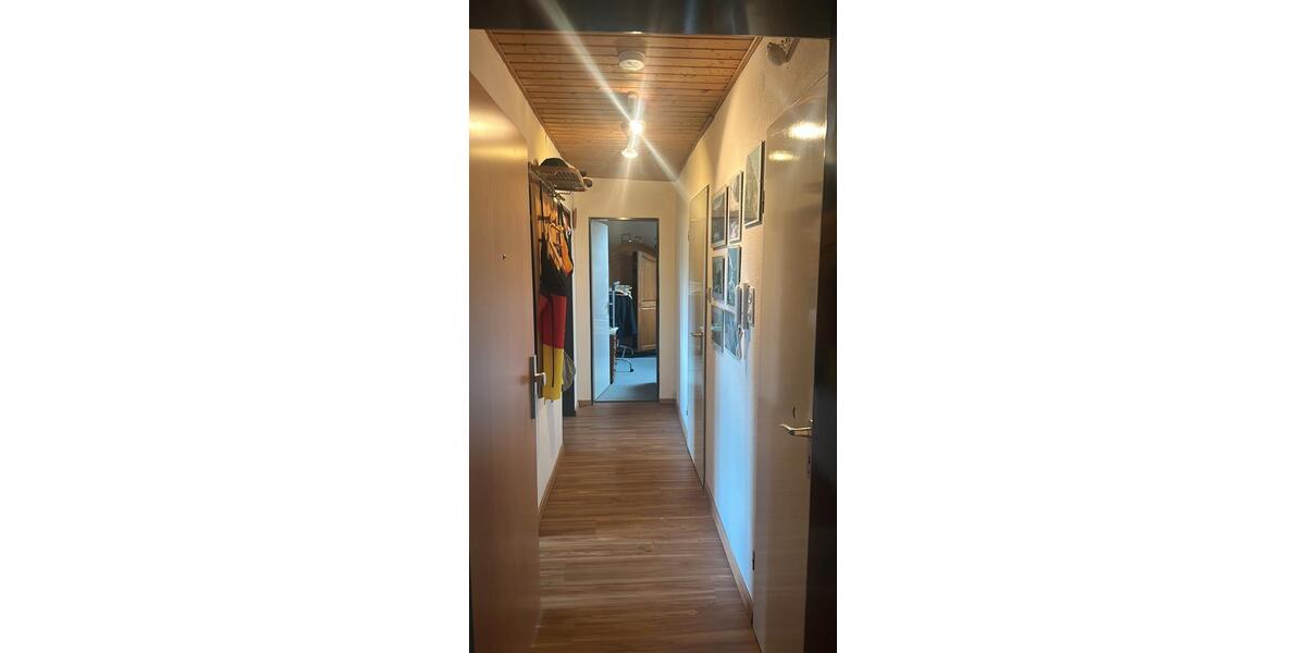 Dachgeschoßwohnung Velbert - 2 Zimmer, 55 m&sup2;, 100.000&euro; | Angebot:26592149