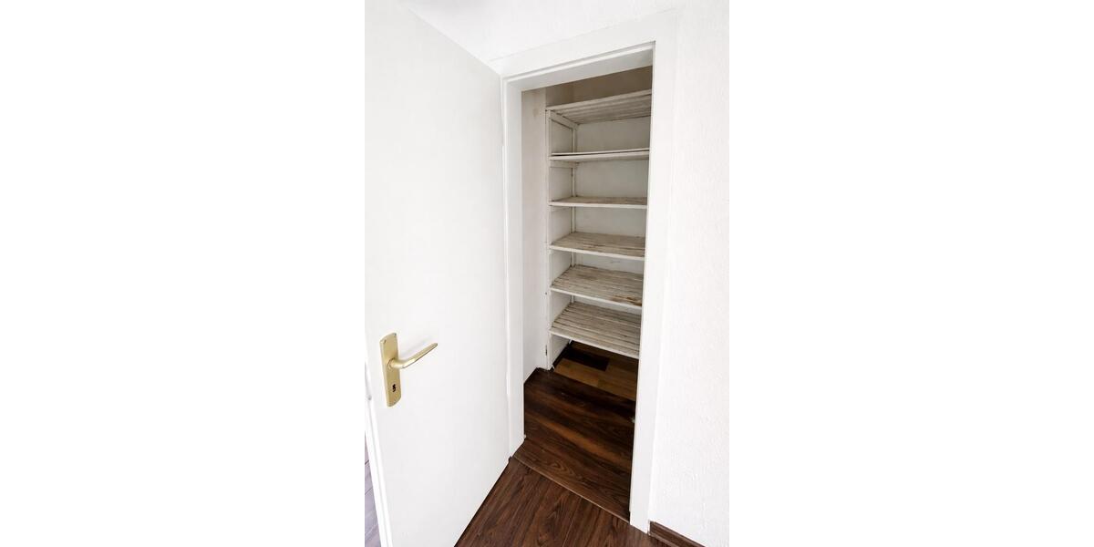 Etagenwohnung Gelsenkirchen Gelsenkirchen-Mitte - 2 Zimmer, 65 m&sup2;, 500&euro; | Angebot:26546113