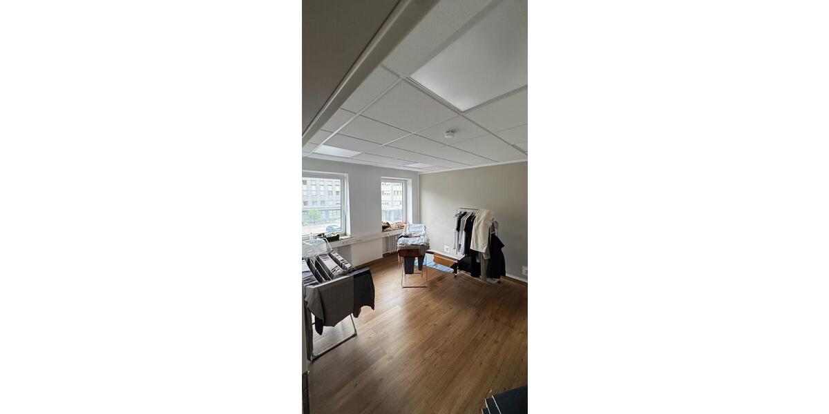 Etagenwohnung Essen Stadtbezirk II - 3.5 Zimmer, 98 m&sup2;, 700&euro; | Angebot:26613500
