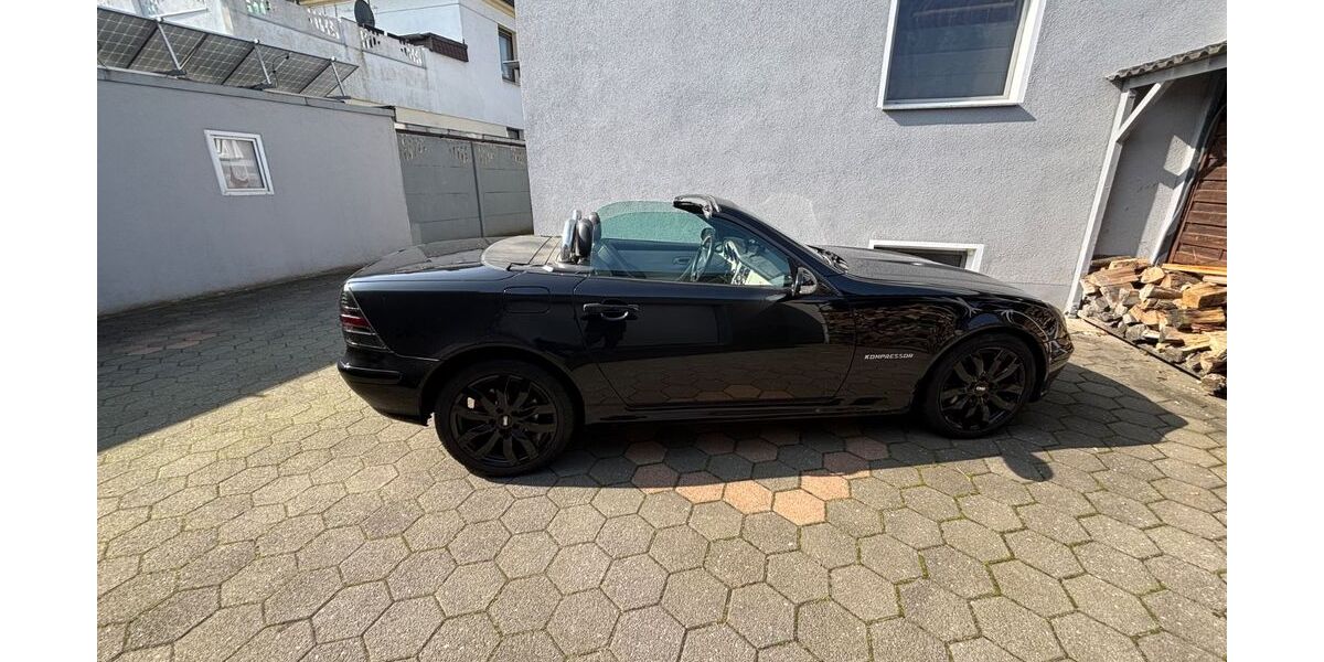 Mercedes-Benz SLK 200 110.800 km 6.500 &euro; Oer erkenschwick 45749