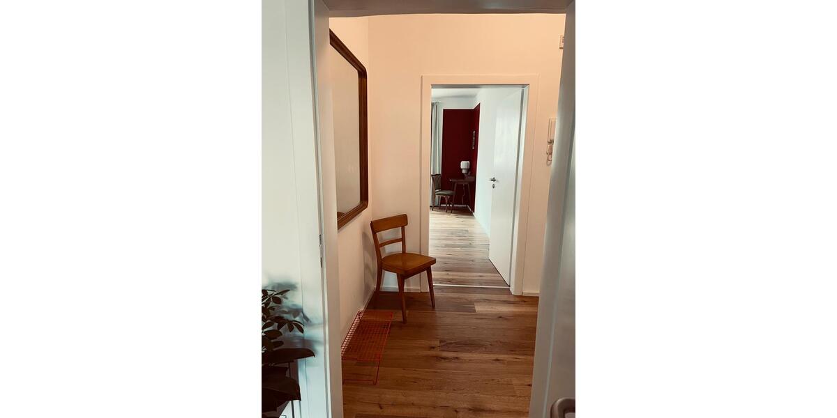 Etagenwohnung Essen Stadtbezirk II - 2 Zimmer, 70 m&sup2;, 2.900&euro; | Angebot:25499367