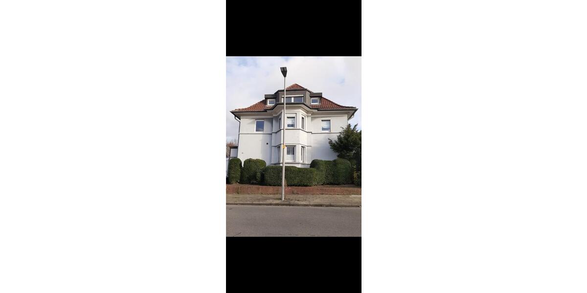 Erdgeschoßwohnung Bochum Höntrop - 3.5 Zimmer, 133 m&sup2;, 1.350&euro; | Angebot:26036349