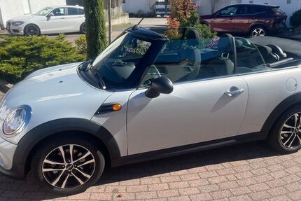 Mini One Cabrio 112.950 km 7.490 &euro; Bochum 44805