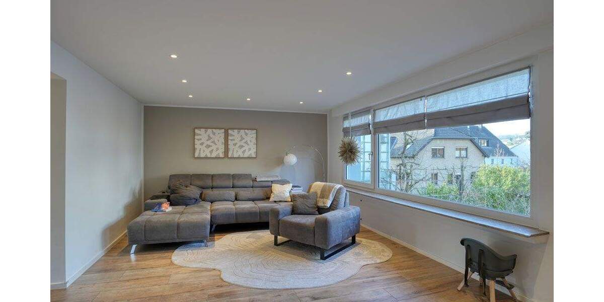 Doppelhaushälfte Bochum Stiepel - 7 Zimmer, 234 m&sup2;, 850.000&euro; | Angebot:25687051