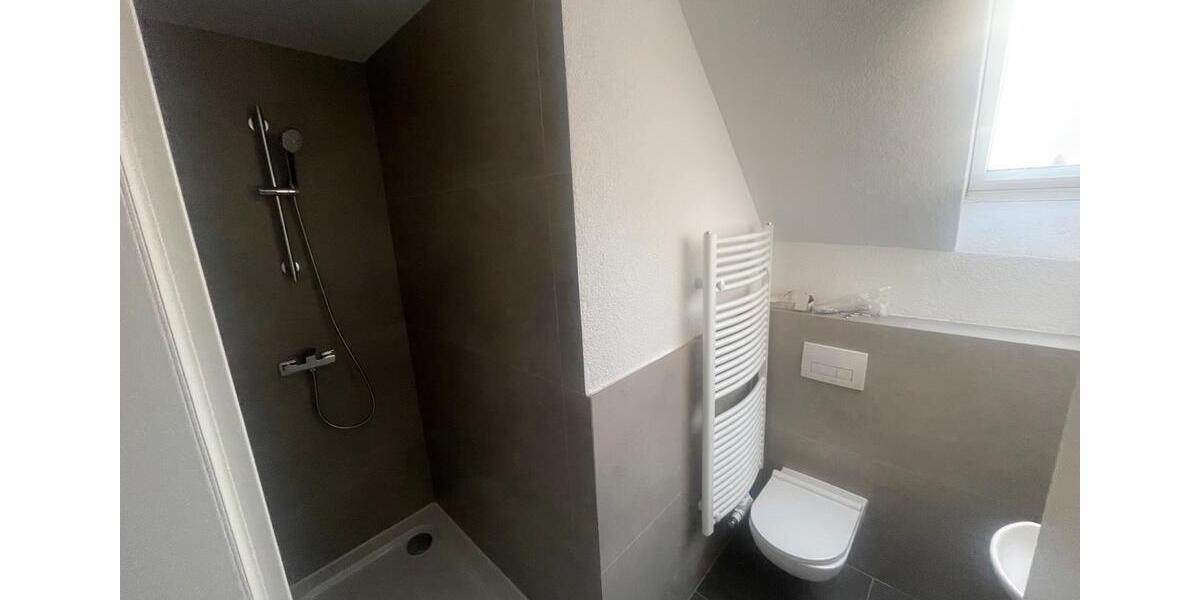 Dachgeschoßwohnung Bochum Bochum-Mitte - 3 Zimmer, 60 m&sup2;, 650&euro; | Angebot:25294053