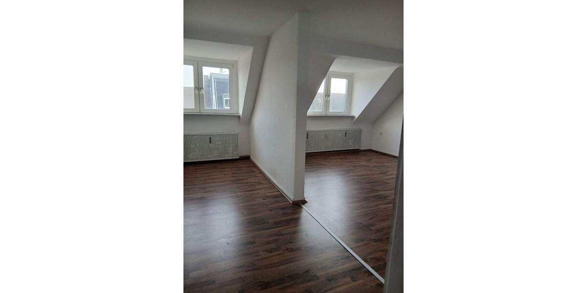 Etagenwohnung Oberhausen Marienkirche - 3 Zimmer, 109 m&sup2;, 495&euro; | Angebot:25699657