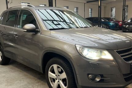 VW Tiguan 132.600 km 6.450 &euro; Velbert 42551