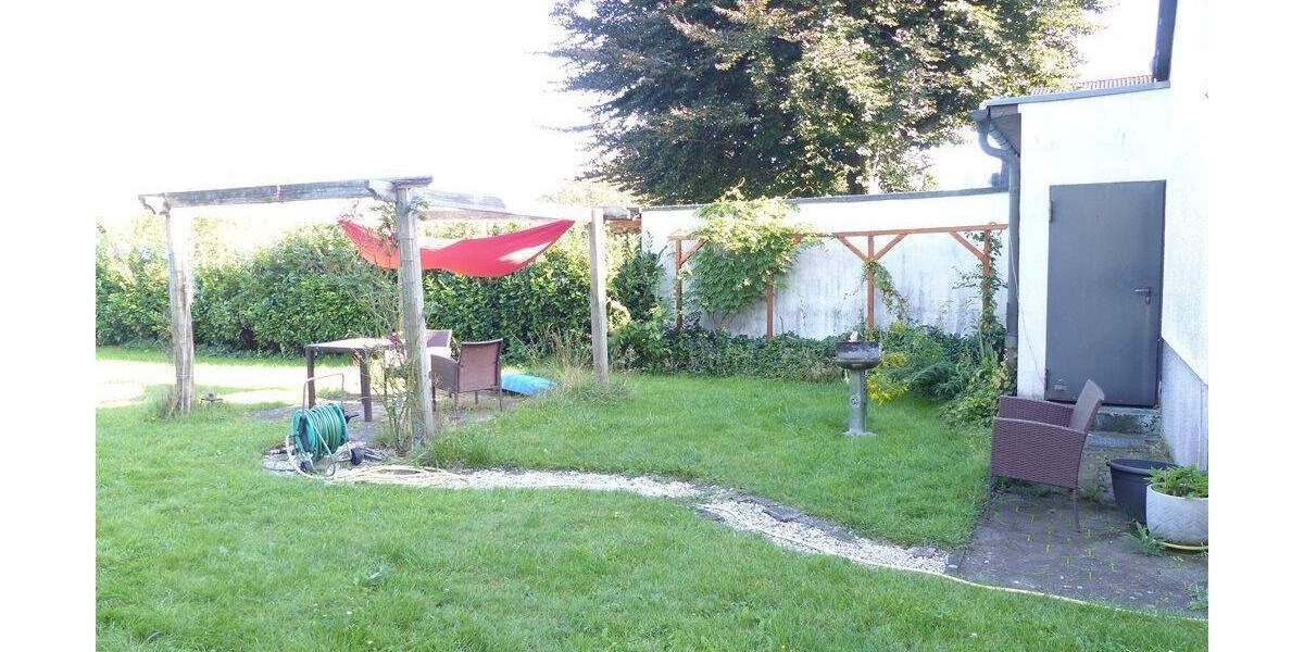 Für Selbstnutzer oder Kapitalanleger! Dreiparteienhaus in ruhiger Lage von Recklinghausen-Grullbad! - Mehrfamilienhaus, Wohnhaus Recklinghausen Süd | Angebot:25536525