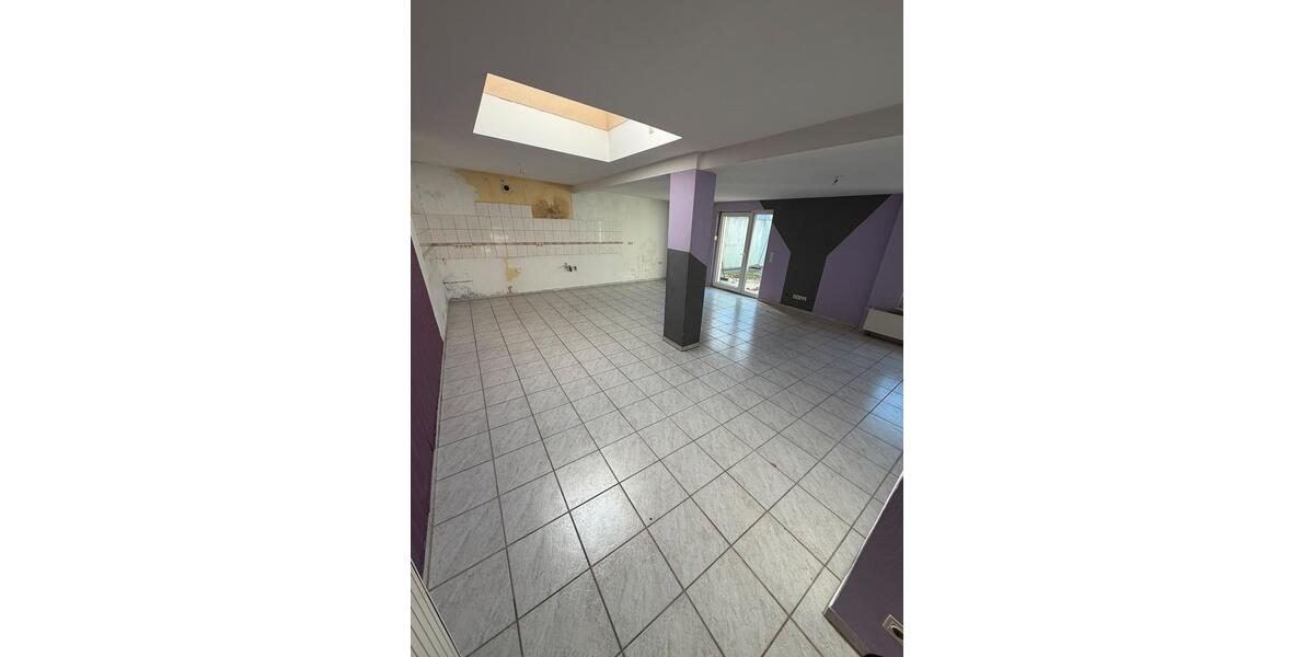 Etagenwohnung Gelsenkirchen Gelsenkirchen-Mitte - 4 Zimmer, 100 m&sup2;, 1.180&euro; | Angebot:26626170